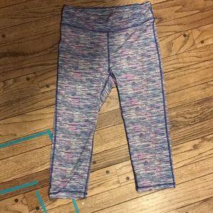 Ideology Pants - EUC Ideology Capri Workout Pants Ideology Pants - EUC Ideology Capri Workout Pants